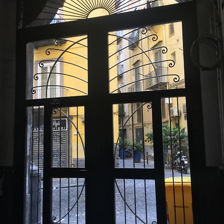 La Certosa Apartment Napoli Bagian luar foto